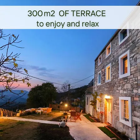 Stone House With Amazing View *