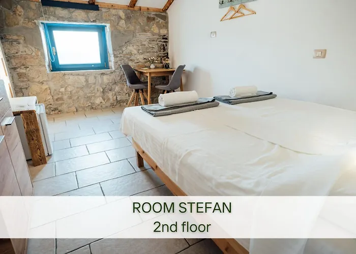 Nyaraló Lapis - Stone House With Amazing View